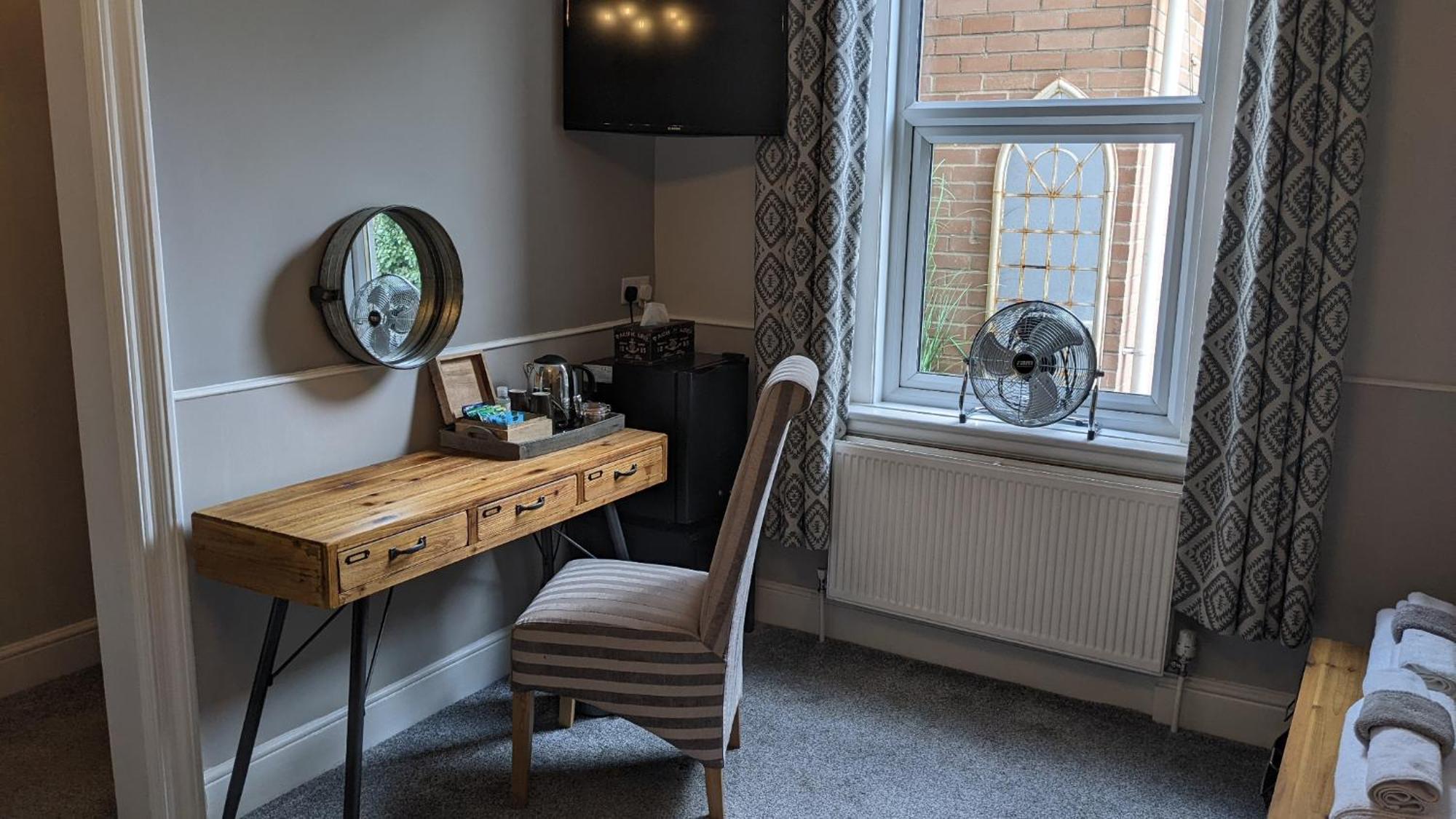 Oaklands Guest House ウェーマス 部屋 写真